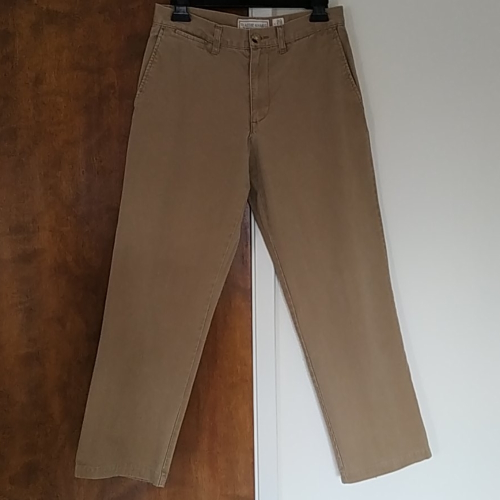 28x28 Old Navy Men's Classic Khaki Pants